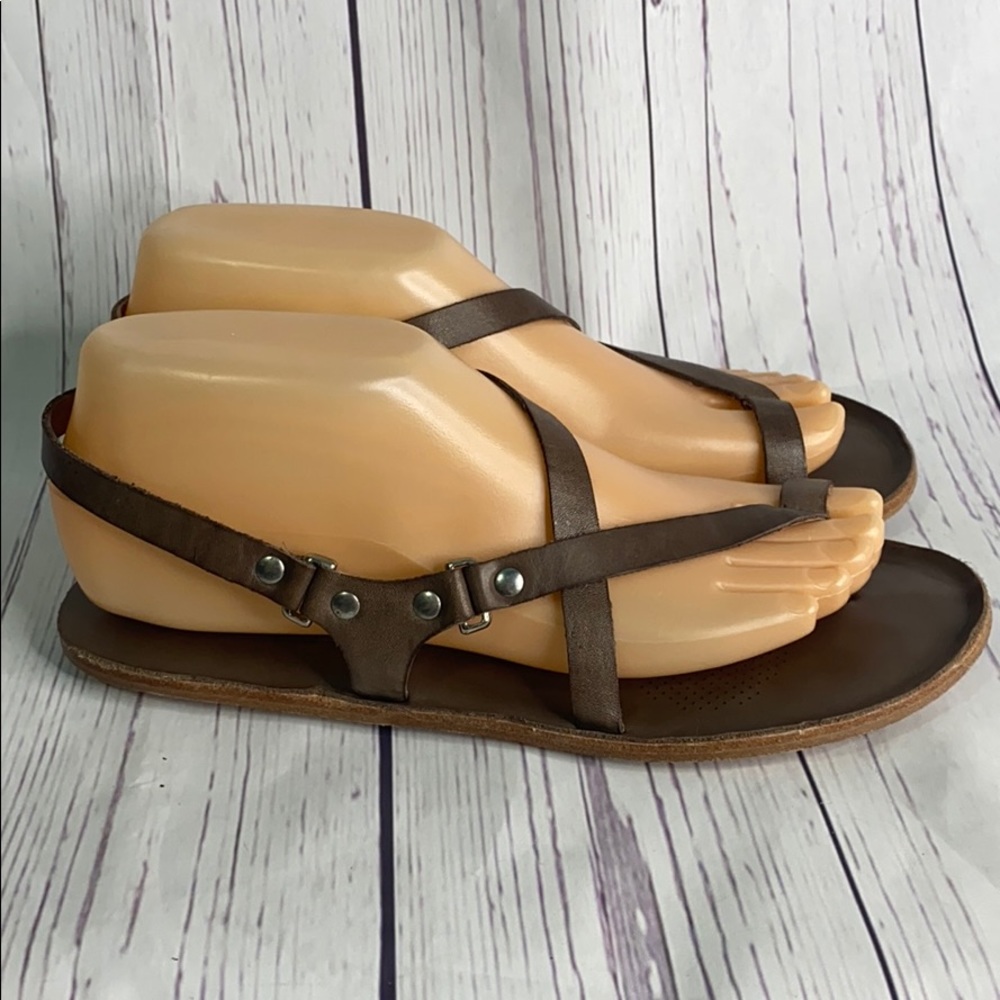 Corso Como 7.5 Brown Leather Toe Wrap Flat Sandal